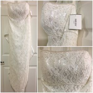 NWT David’s Bridal lace wedding dress